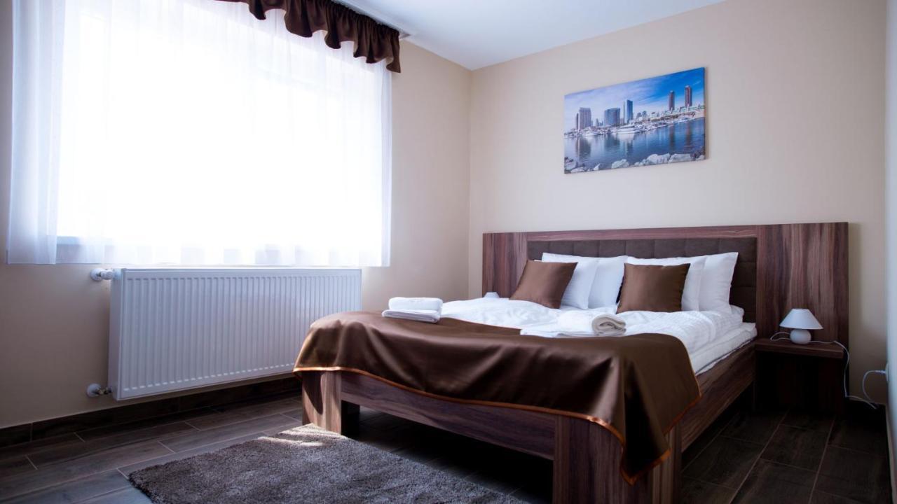 Irany Colorado Apartman Bed & Breakfast นีเรกฮาซา ภายนอก รูปภาพ